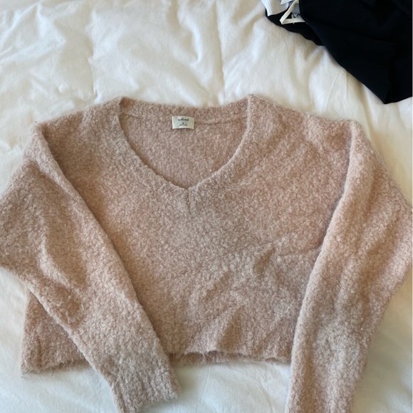 Fluffy Wilfred Sweater - Picture 2 of 3